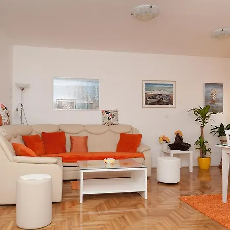 玛丽嘉公寓 * 扎达尔